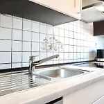 2 Schlafzimmer Mit Balkon Und Privatem Stellplatz Unmittelbar An Der Mosel Fuer Bis Zu 8 Gaeste Апартаменты *