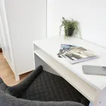 Апартаменты 2 Schlafzimmer Mit Balkon Und Privatem Stellplatz Unmittelbar An Der Mosel Fuer Bis Zu 8 Gaeste Кобленц