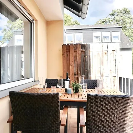 Neu I 2 Schlafzimmer Fuer Bis Zu 8 Gaeste Mit Schoenem Balkon Und Privatem Stellplatz Unmittelbar An Der Mosel アパート コブレンツ