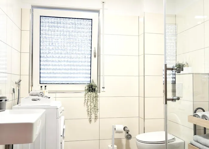 Apartment NEU I 2 Schlafzimmer für bis zu 8 Gäste mit schönem Balkon und privatem Stellplatz unmittelbar an der Mosel Koblenz (Rhineland-Palatinate)